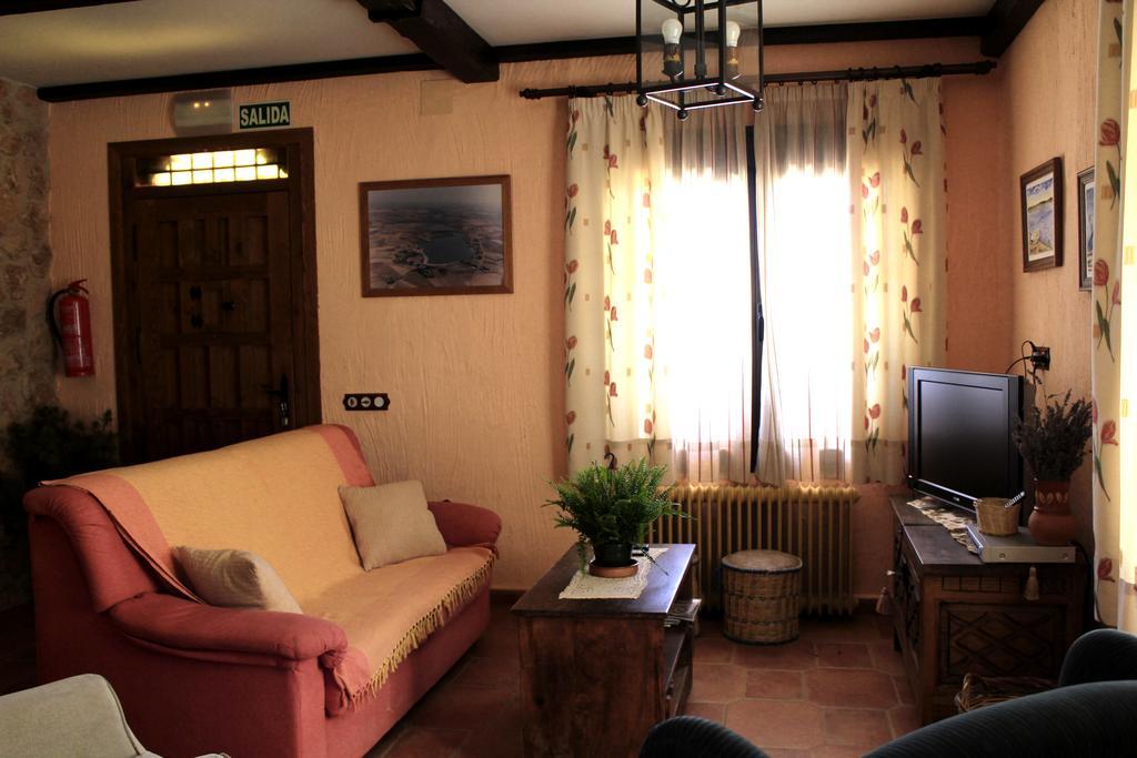 Casa Rural Santa Elena Villafranca de los Caballeros Luaran gambar